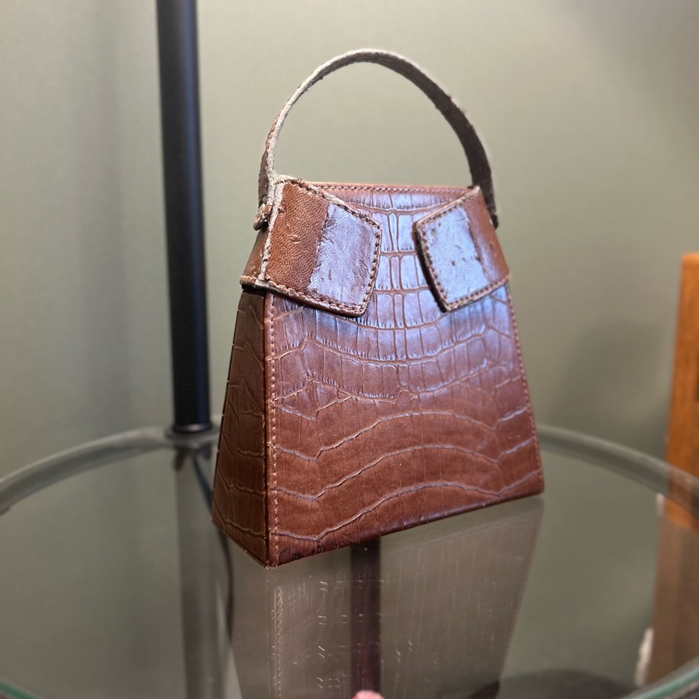 Vintage (50’s - 60’s) Elegant Brown Crocodile Handbag